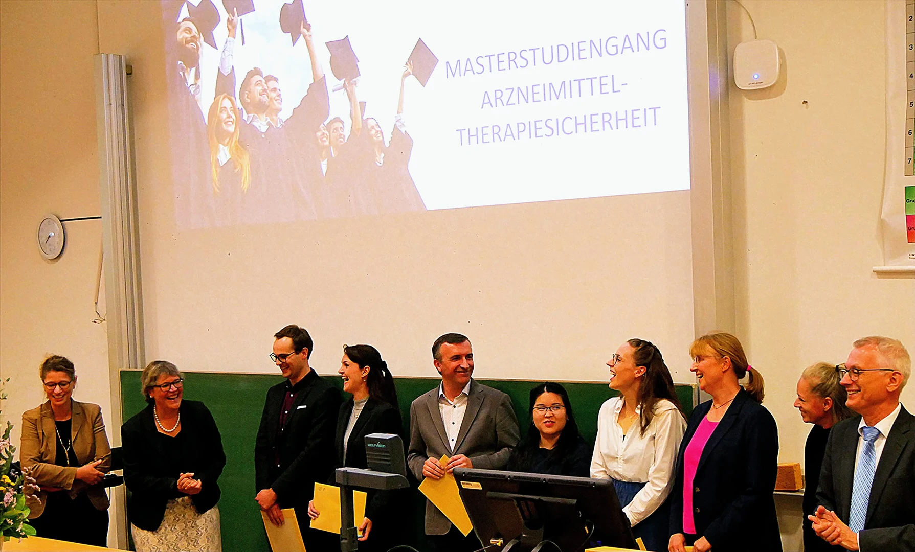 Verleihung der ersten Masterurkunden am 09.10.2025